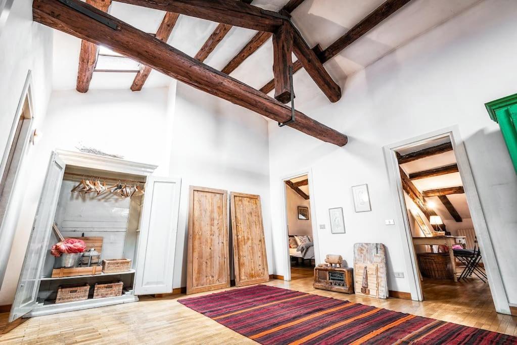 פלטרה Loft Overlooking The Old Town . מראה חיצוני תמונה